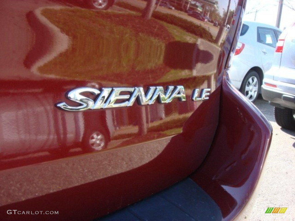 2007 Sienna LE - Salsa Red Pearl / Taupe photo #27