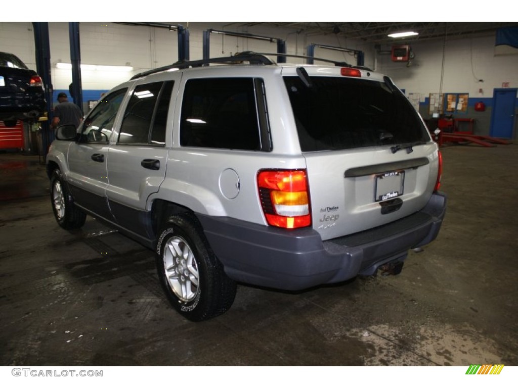 2003 Grand Cherokee Laredo 4x4 - Bright Silver Metallic / Dark Slate Gray photo #4