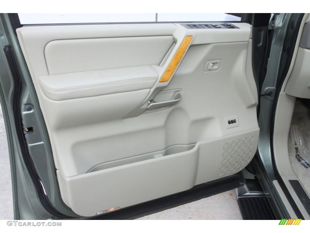 2005 Infiniti QX 56 Door Panel Photos