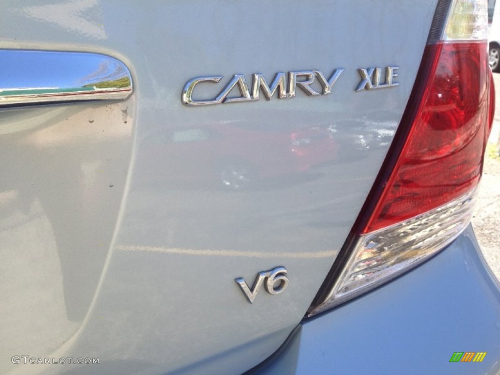 2005 Camry XLE V6 - Sky Blue Pearl / Gray photo #8
