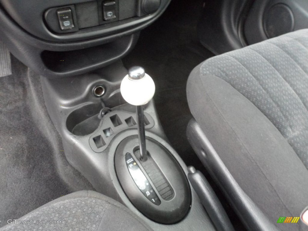 2004 PT Cruiser  - Light Almond Pearl Metallic / Dark Slate Gray photo #37
