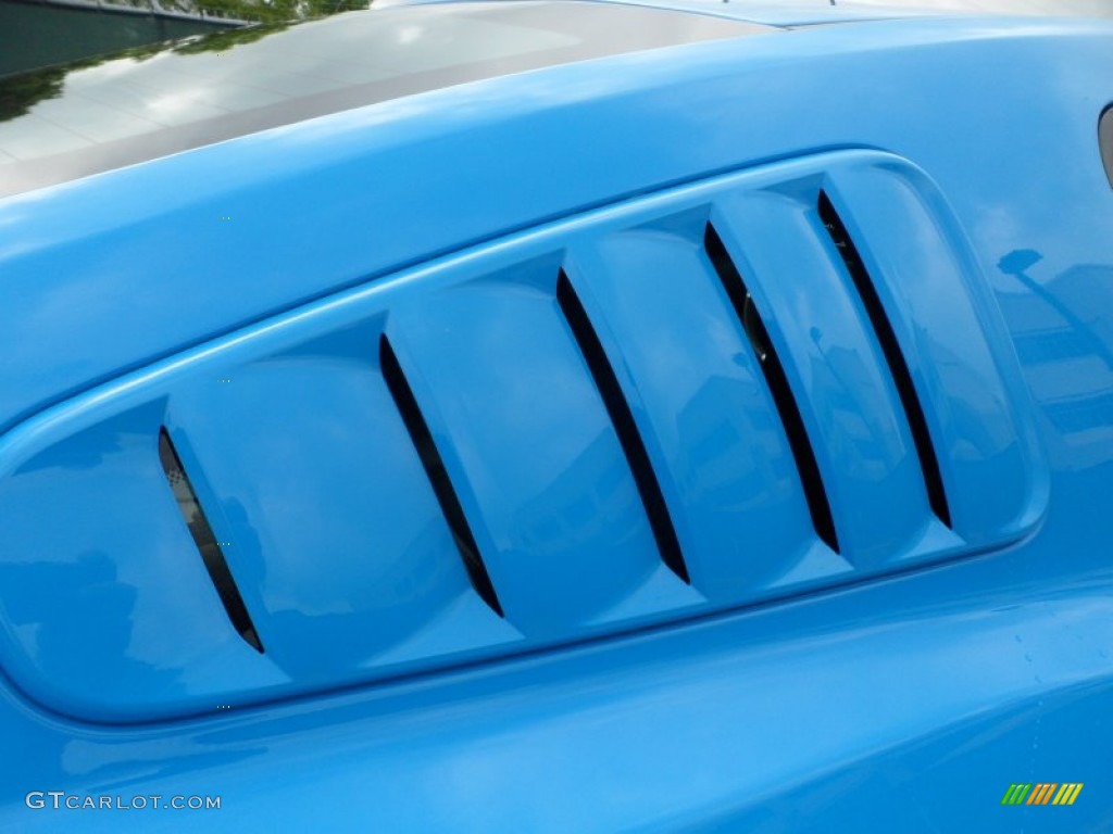 2011 Mustang V6 Premium Coupe - Grabber Blue / Charcoal Black photo #17
