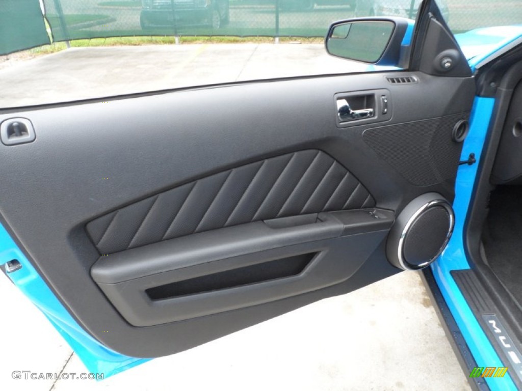 2011 Mustang V6 Premium Coupe - Grabber Blue / Charcoal Black photo #26
