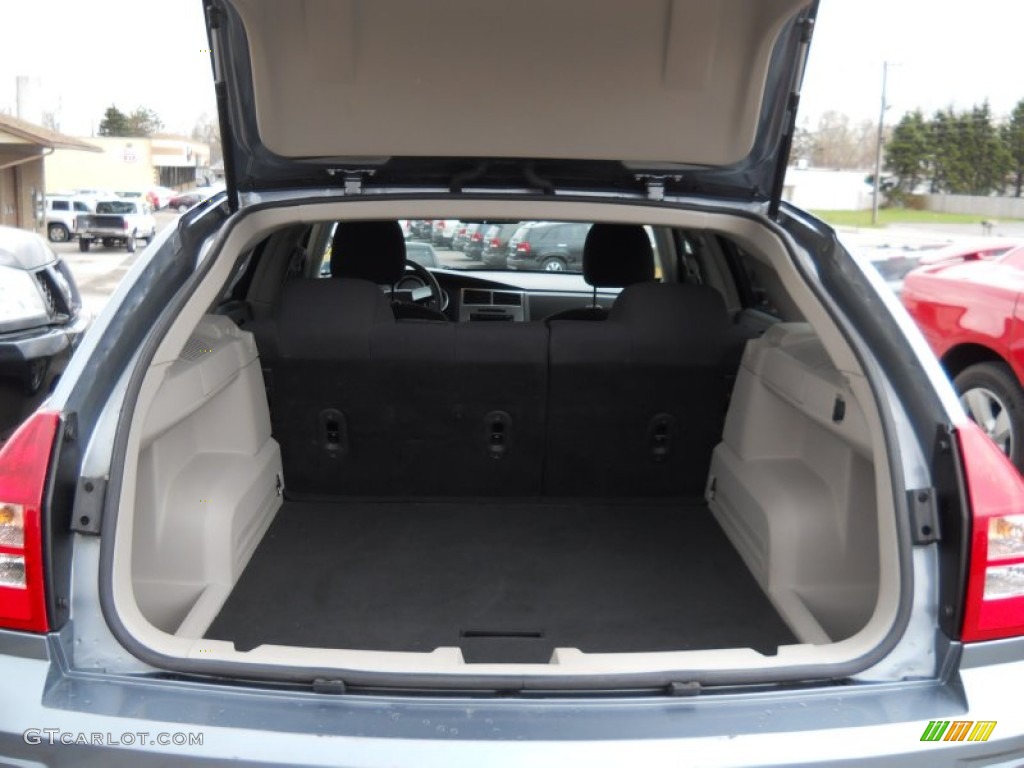 2006 Dodge Magnum SXT Trunk Photos