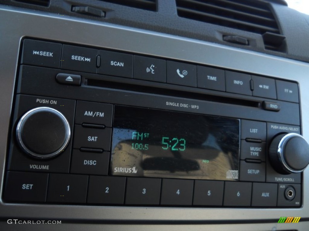 2008 Dodge Dakota SLT Extended Cab 4x4 Audio System Photos