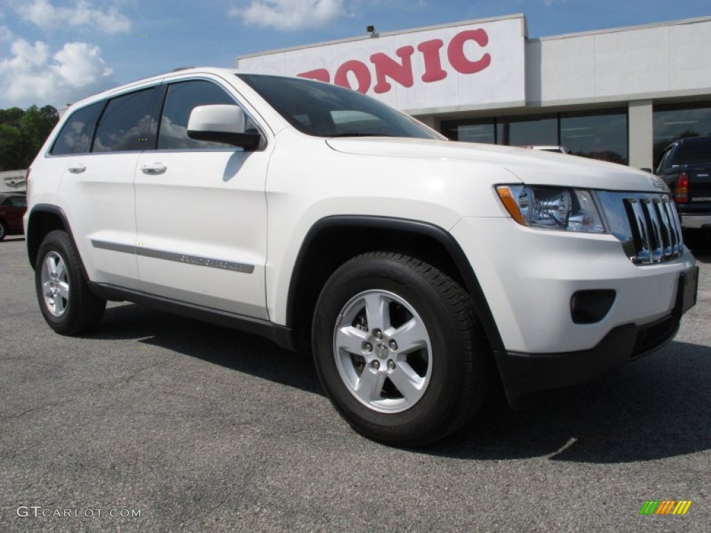 2011 Grand Cherokee Laredo X Package - Stone White / Dark Graystone/Medium Graystone photo #1
