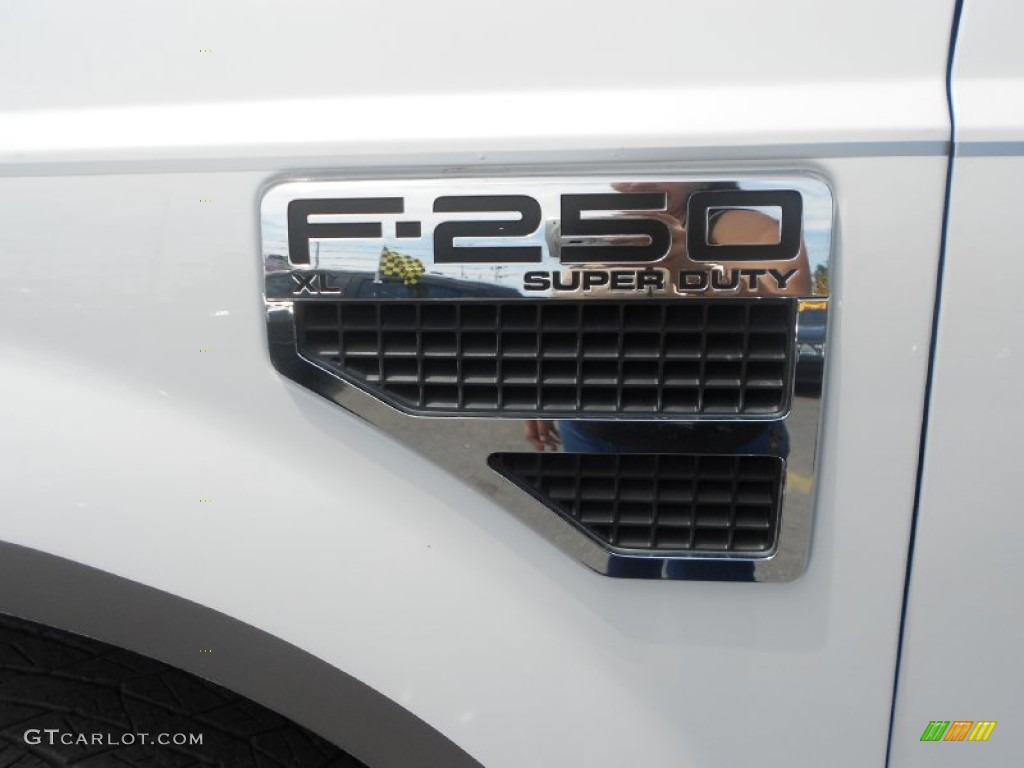 2008 Ford F250 Super Duty XL SuperCab Marks and Logos Photos