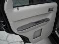 2008 Black Mercury Mariner V6 4WD  photo #17