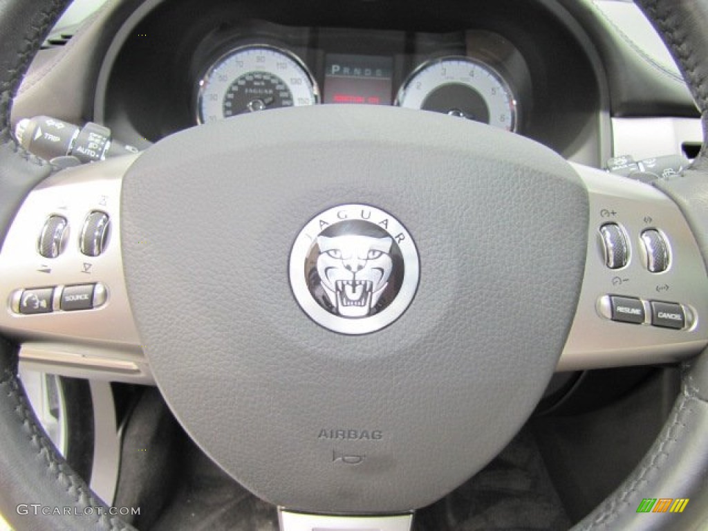 2009 Jaguar XF Supercharged Charcoal/Charcoal Steering Wheel Photo #63153145