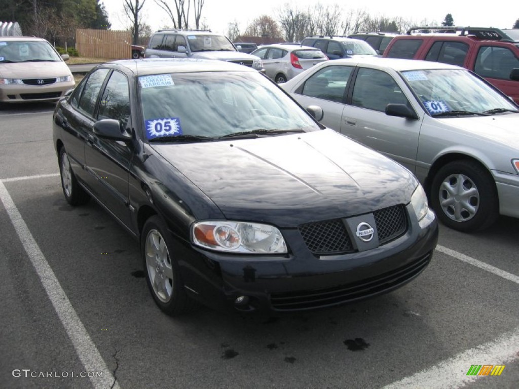 2005 Sentra 1.8 S Special Edition - Blackout / Sage photo #1