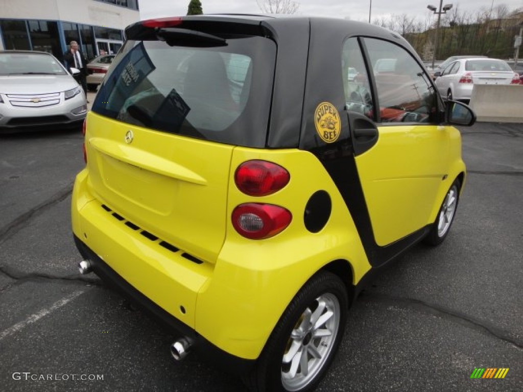 Light Yellow 2008 Smart fortwo passion coupe Exterior Photo #63155159