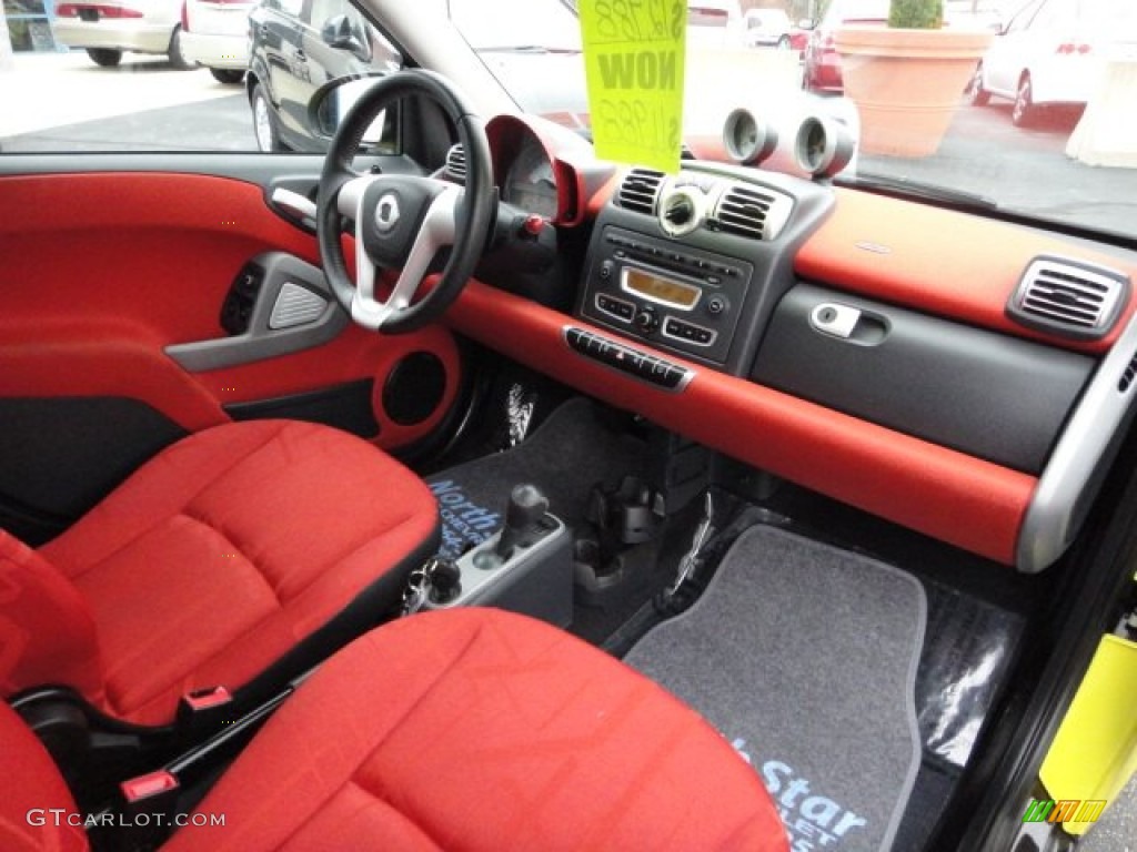 Design Red Interior 2008 Smart fortwo passion coupe Photo #63155206