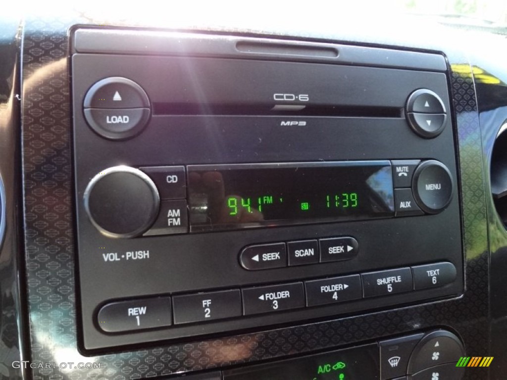 2006 Ford F150 Harley-Davidson SuperCab Audio System Photos