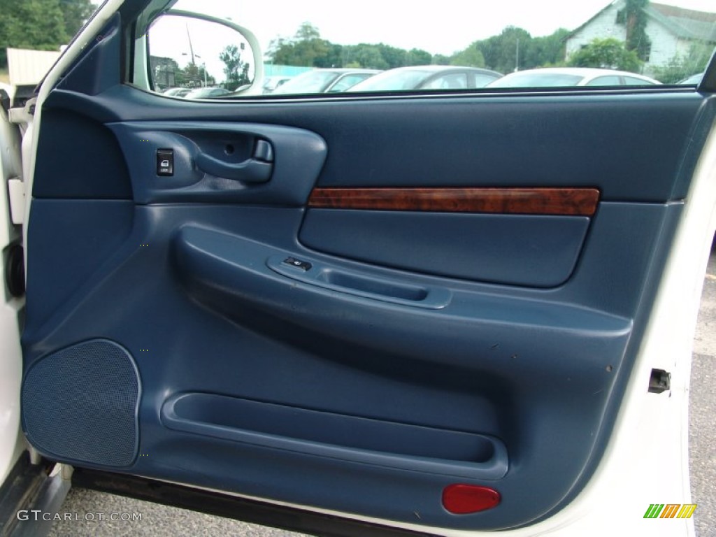 2004 Chevrolet Impala Standard Impala Model Regal Blue Door Panel Photo #63160173