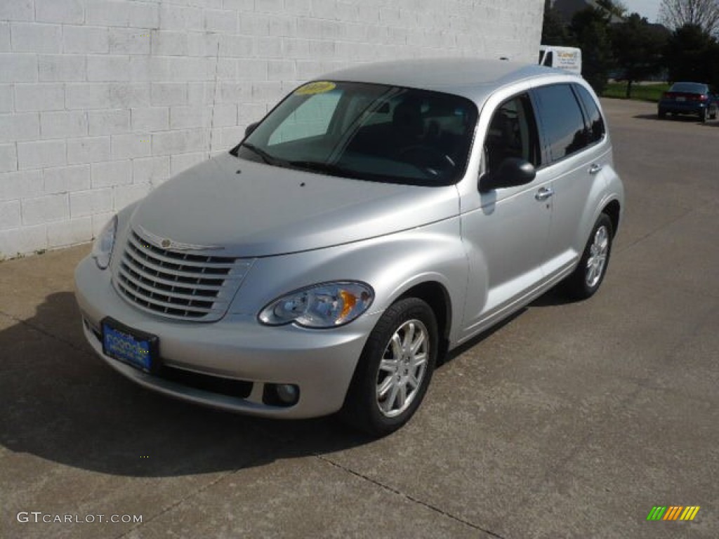 Bright Silver Metallic Chrysler PT Cruiser