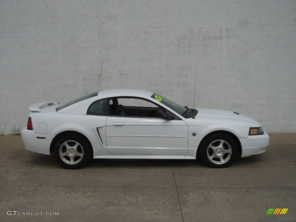 Oxford White 2004 Ford Mustang V6 Coupe Exterior Photo #63160913