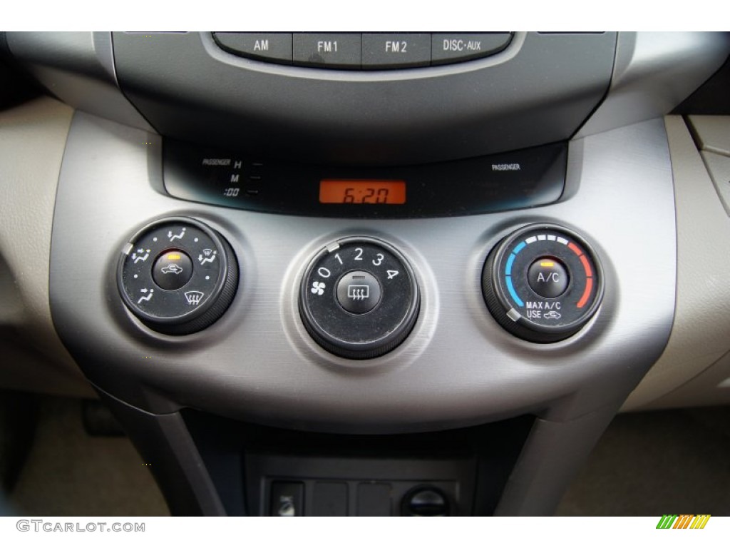 2007 Toyota RAV4 I4 Controls Photo #63161475