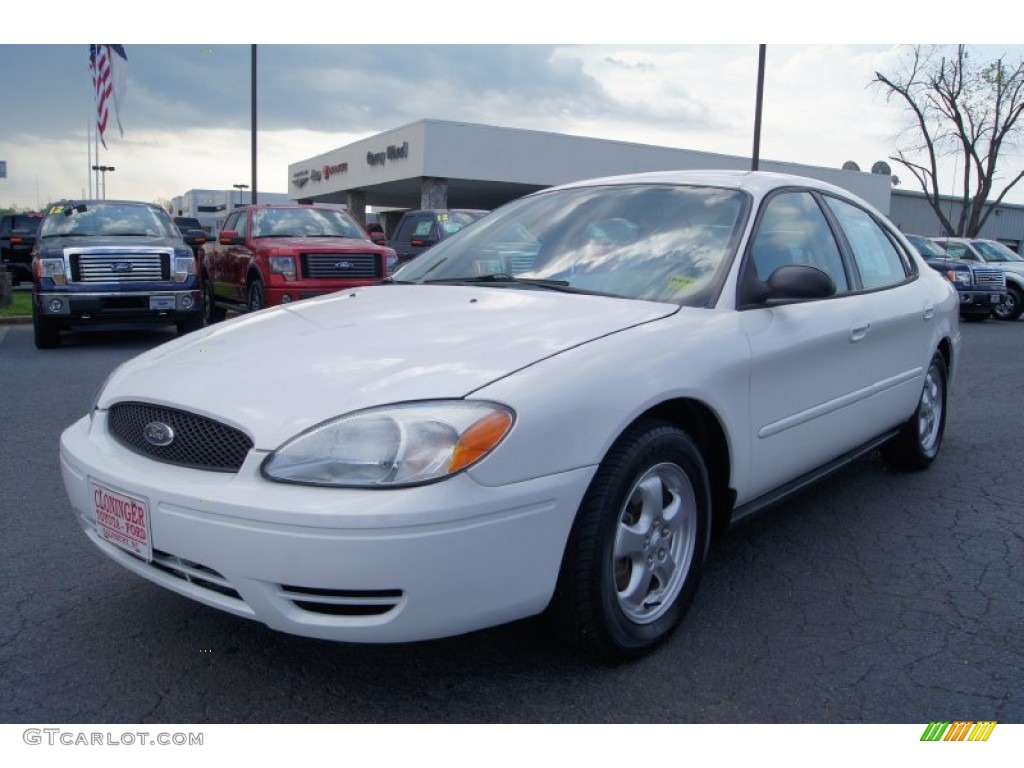 Vibrant White 2005 Ford Taurus SE Exterior Photo #63161988