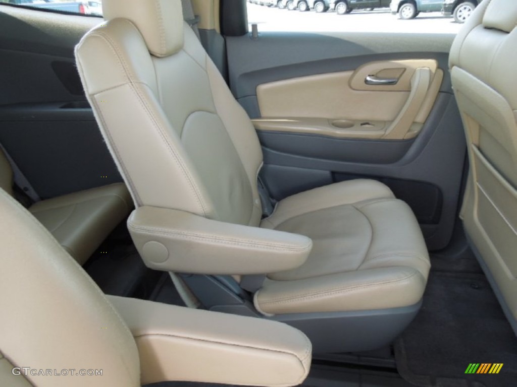 2009 Chevrolet Traverse LT Rear Seat Photo #63162805