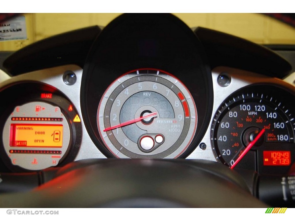 2011 Nissan 370Z NISMO Coupe Gauges Photos