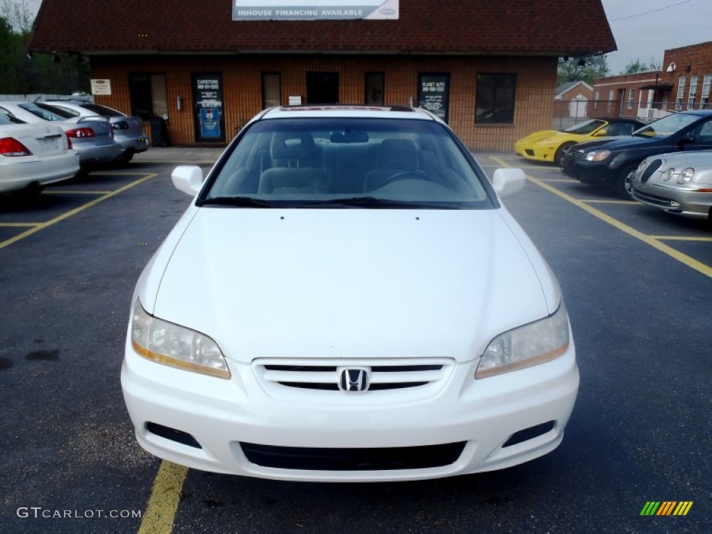 2002 Accord SE Coupe - Taffeta White / Ivory photo #2