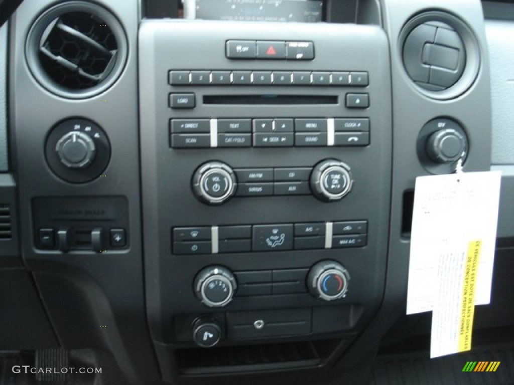 2011 Ford F150 XL Regular Cab 4x4 Controls Photo #63175447