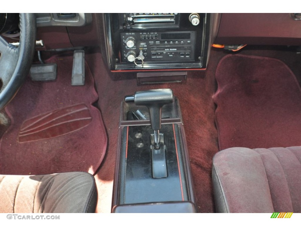 1988 Chevrolet Monte Carlo SS Transmission Photos