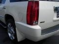 White Diamond - Escalade  Photo No. 8