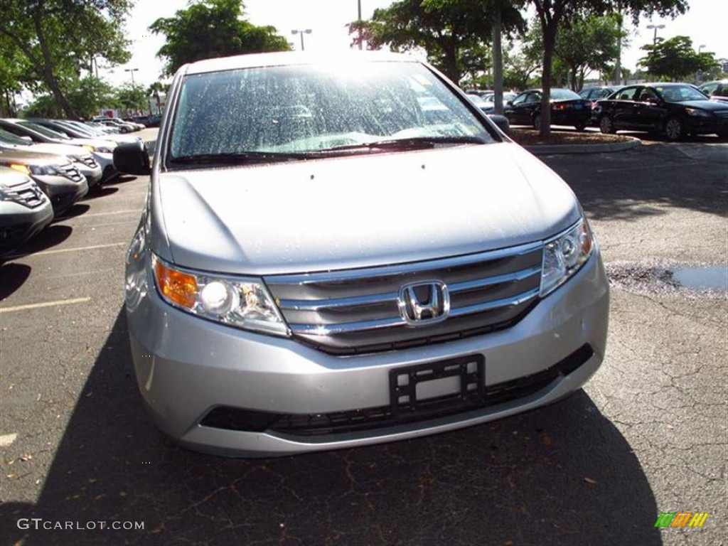 2011 Odyssey LX - Alabaster Silver Metallic / Gray photo #1