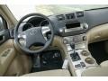 Cypress Green Pearl - Highlander V6 4WD Photo No. 10