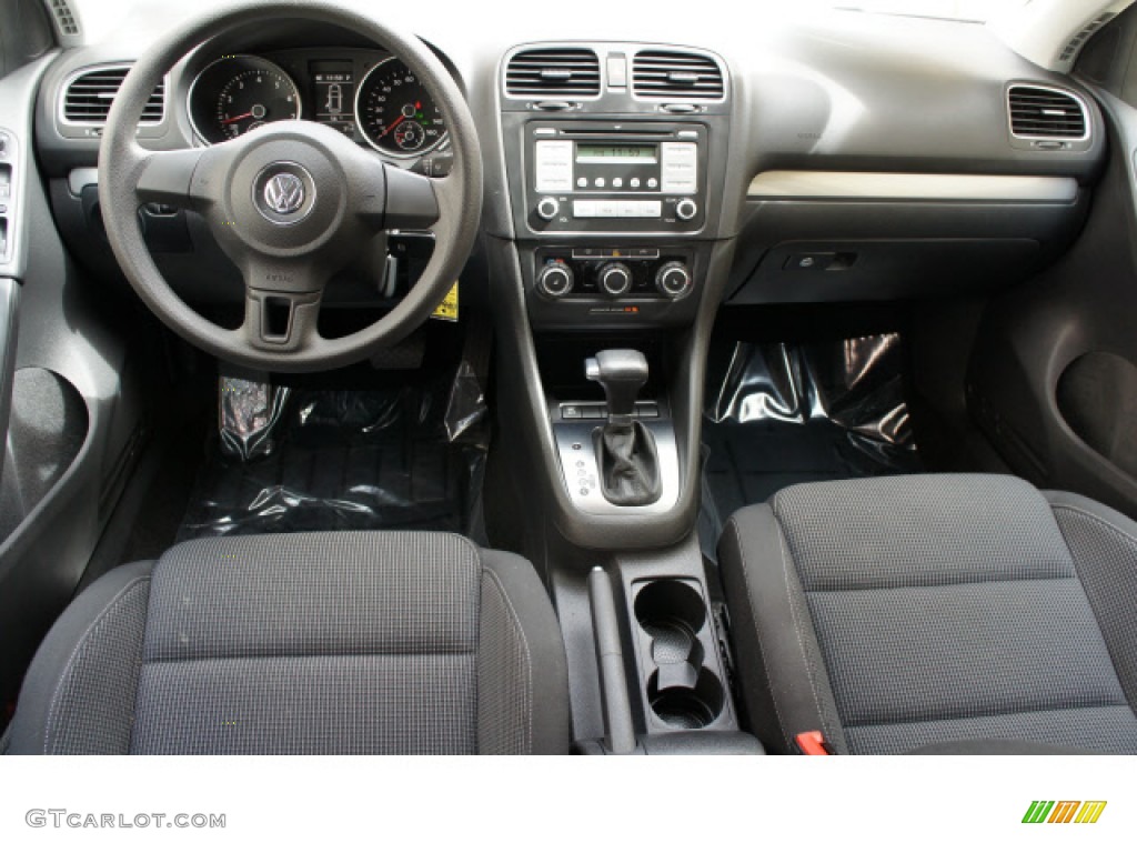 2010 Volkswagen Golf 4 Door Dashboard Photos