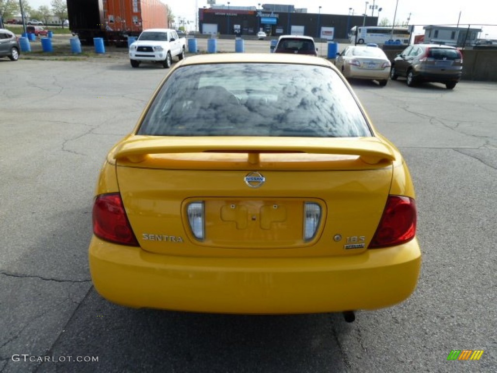2006 Sentra 1.8 S Special Edition - Sunburst Yellow / Charcoal photo #4