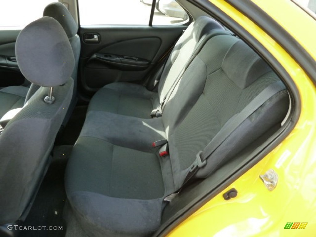 2006 Sentra 1.8 S Special Edition - Sunburst Yellow / Charcoal photo #11