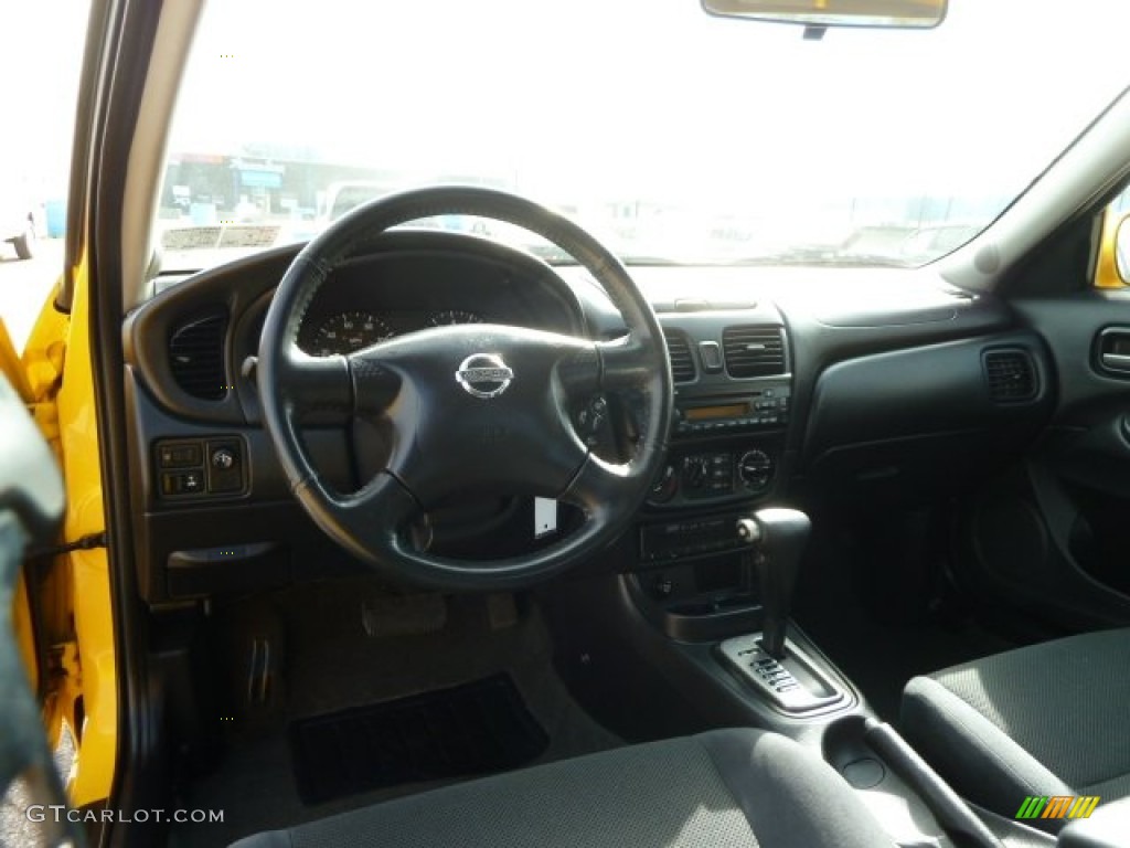 2006 Sentra 1.8 S Special Edition - Sunburst Yellow / Charcoal photo #12