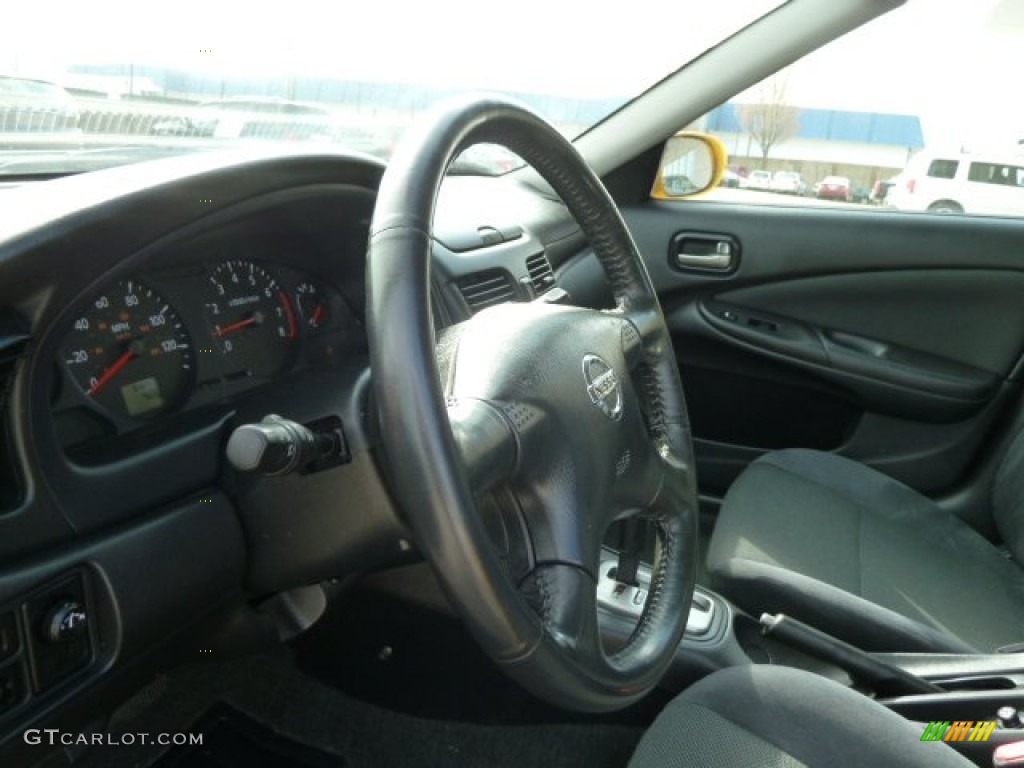 2006 Sentra 1.8 S Special Edition - Sunburst Yellow / Charcoal photo #15