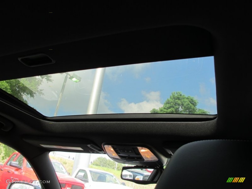 2012 Dodge Charger R/T Road and Track Sunroof Photos
