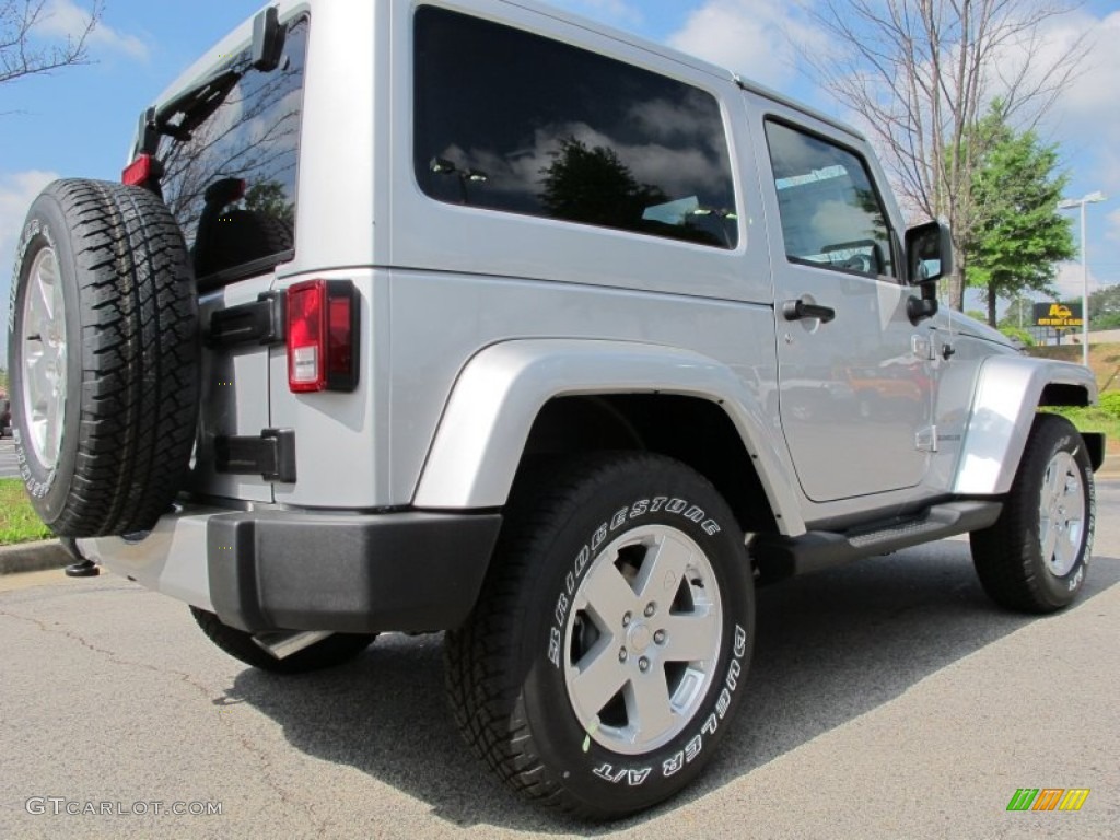 2012 Wrangler Sahara 4x4 - Bright Silver Metallic / Black photo #3