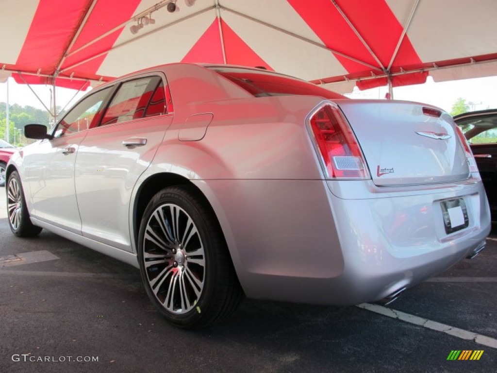 2012 300 S V6 - Bright Silver Metallic / Black photo #2