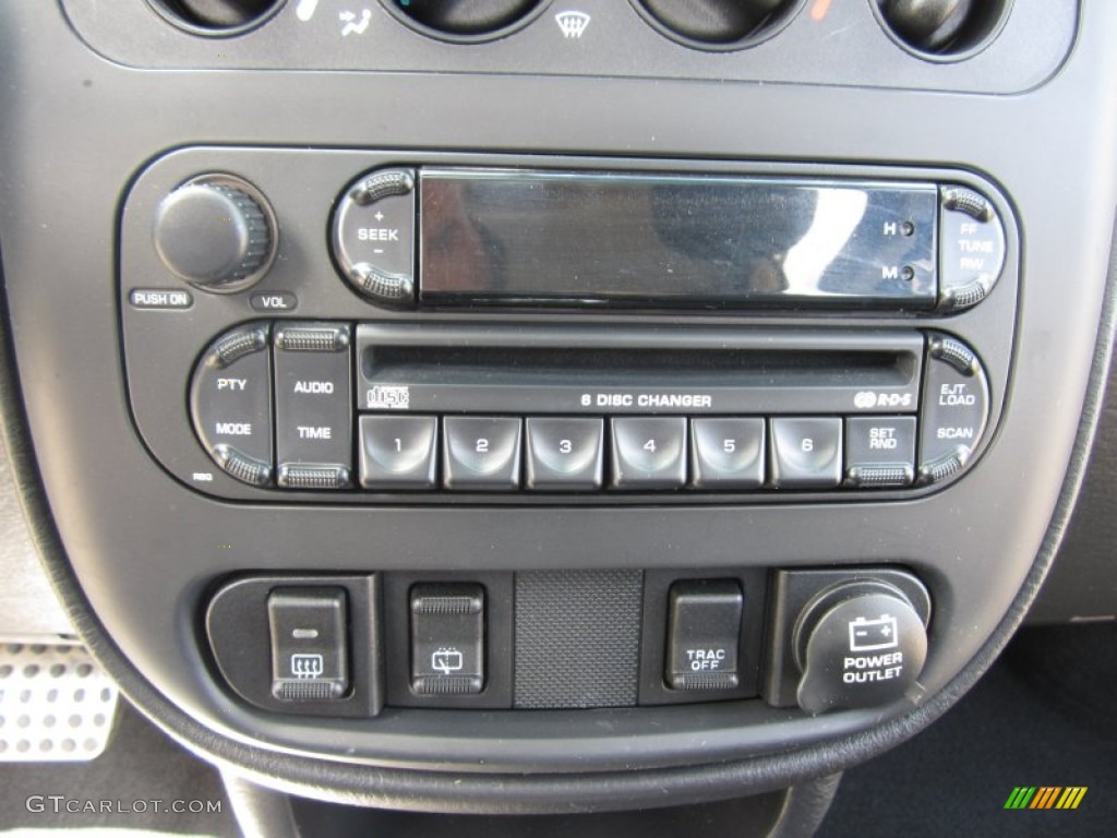 2005 Chrysler PT Cruiser Limited Turbo Audio System Photo #63206343