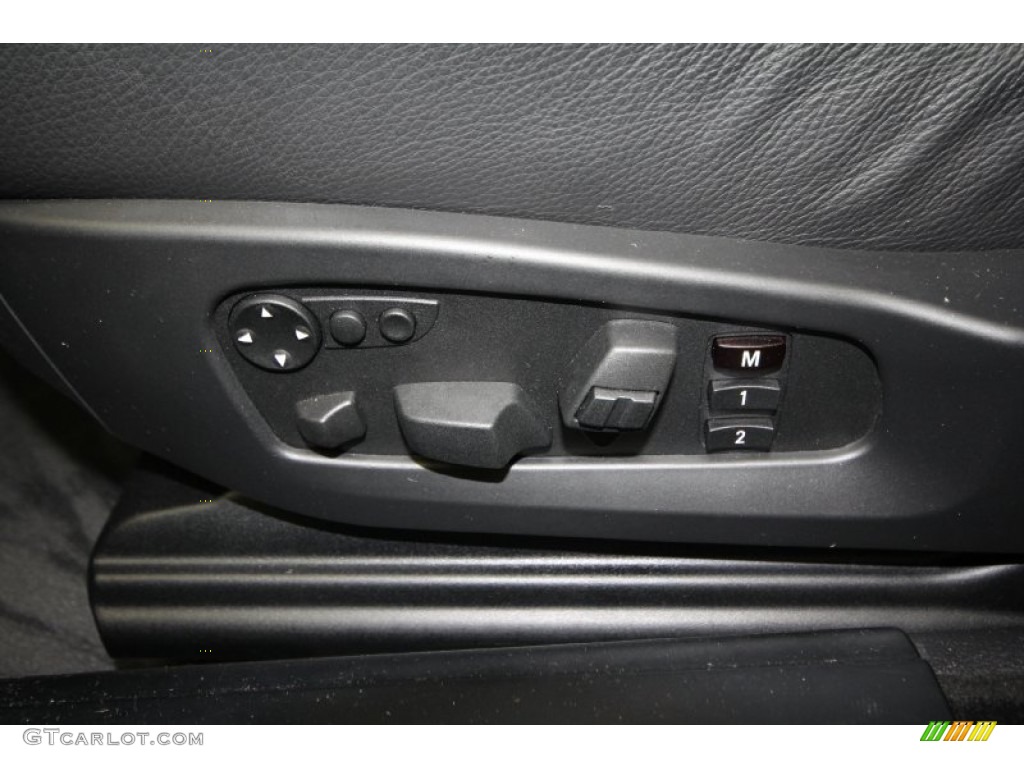 2009 BMW 5 Series 550i Sedan Controls Photo #63207273