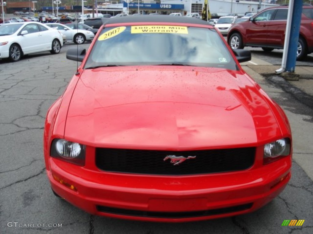 2007 Mustang V6 Premium Convertible - Torch Red / Light Graphite photo #3