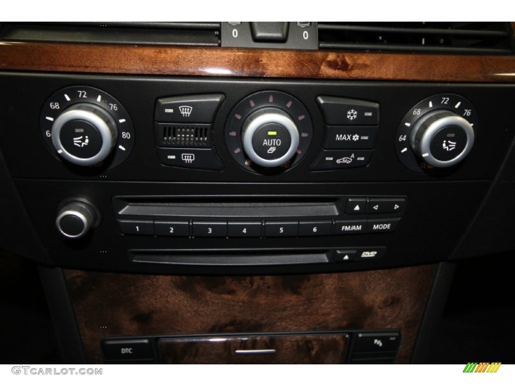 2009 BMW 5 Series 550i Sedan Controls Photos