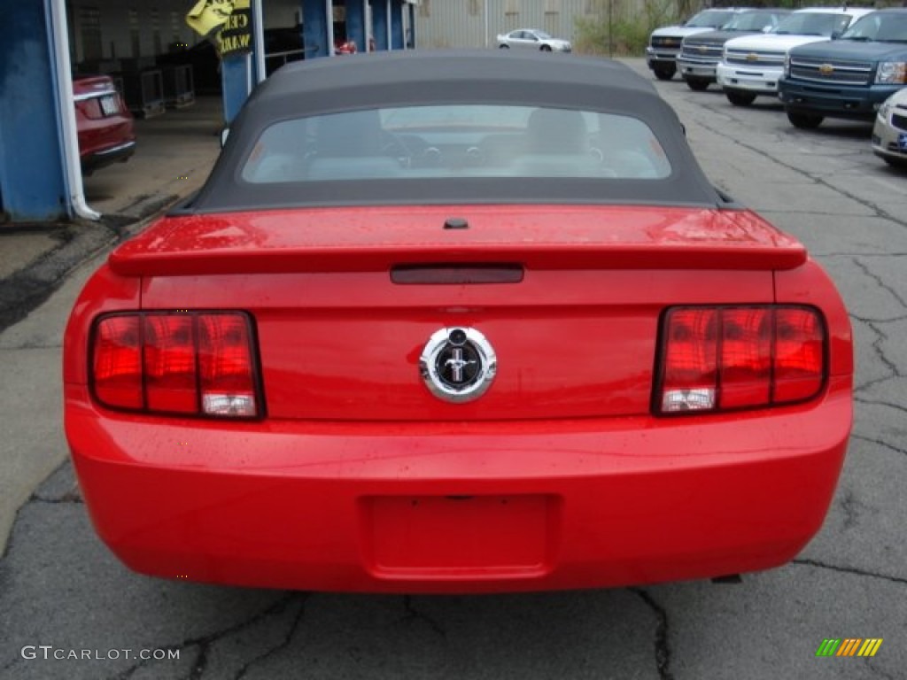 2007 Mustang V6 Premium Convertible - Torch Red / Light Graphite photo #7