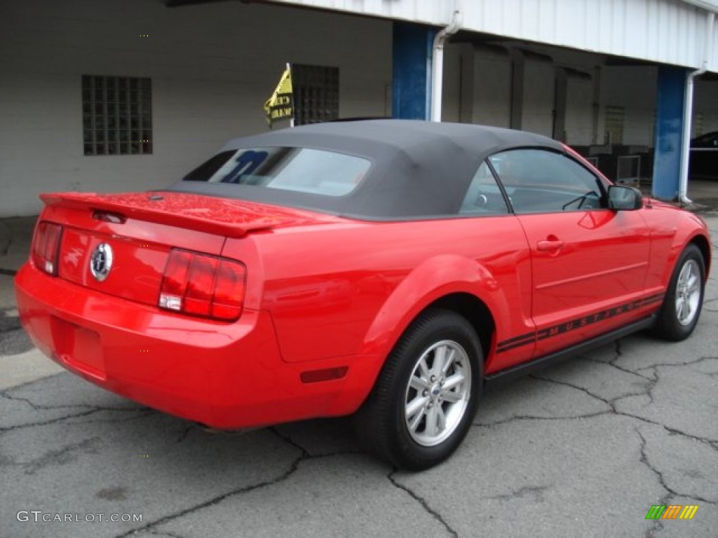 2007 Mustang V6 Premium Convertible - Torch Red / Light Graphite photo #8