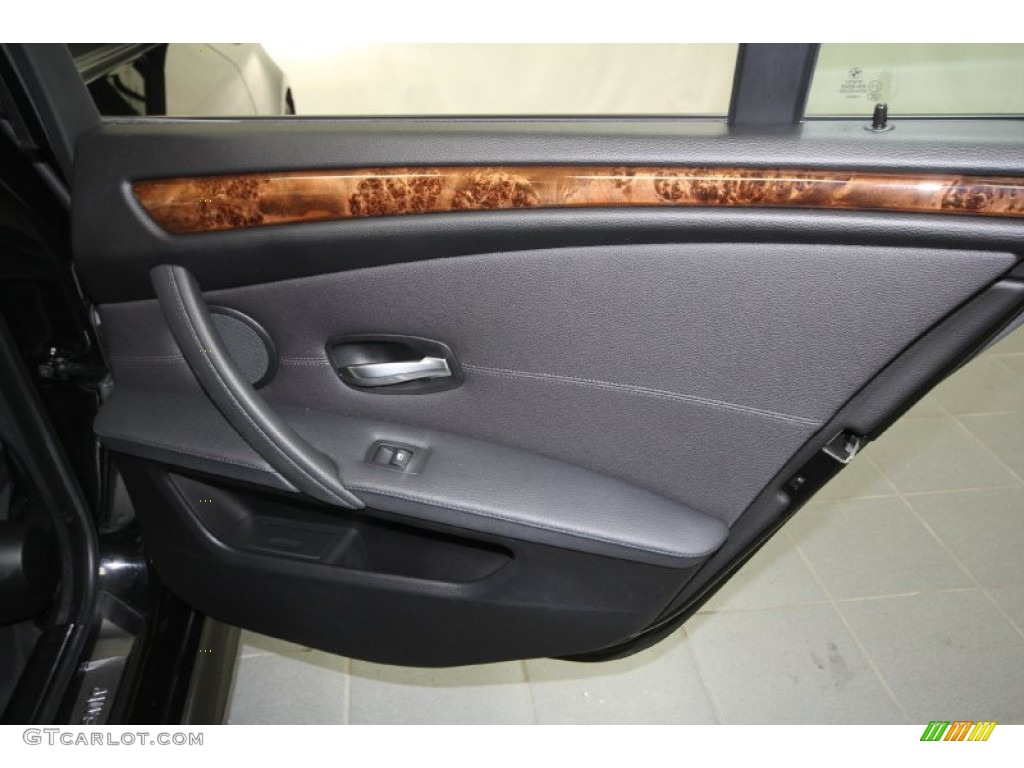 2009 5 Series 550i Sedan - Jet Black / Black photo #39