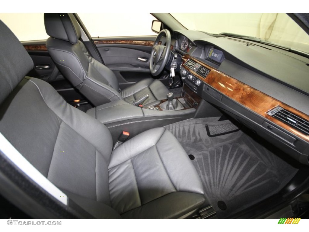 2009 5 Series 550i Sedan - Jet Black / Black photo #41