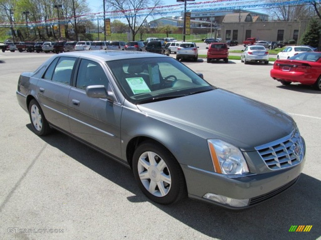 Titanium Metallic 2006 Cadillac DTS Standard DTS Model Exterior Photo #63207795