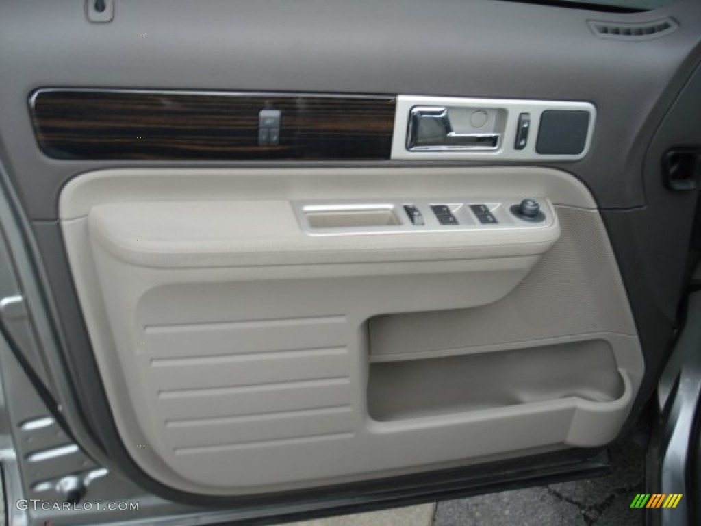 2008 Lincoln MKX AWD Medium Light Stone Door Panel Photo #63208656