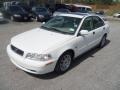 White - S40 1.9T Photo No. 3