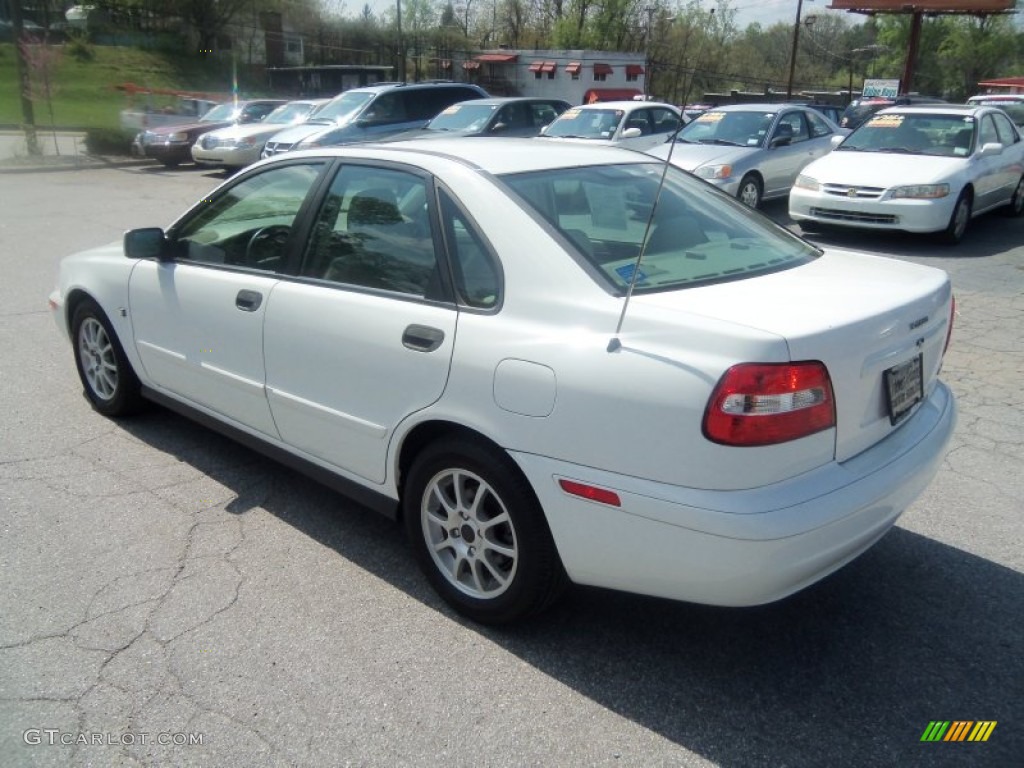 2003 S40 1.9T - White / Taupe/Light Taupe photo #5